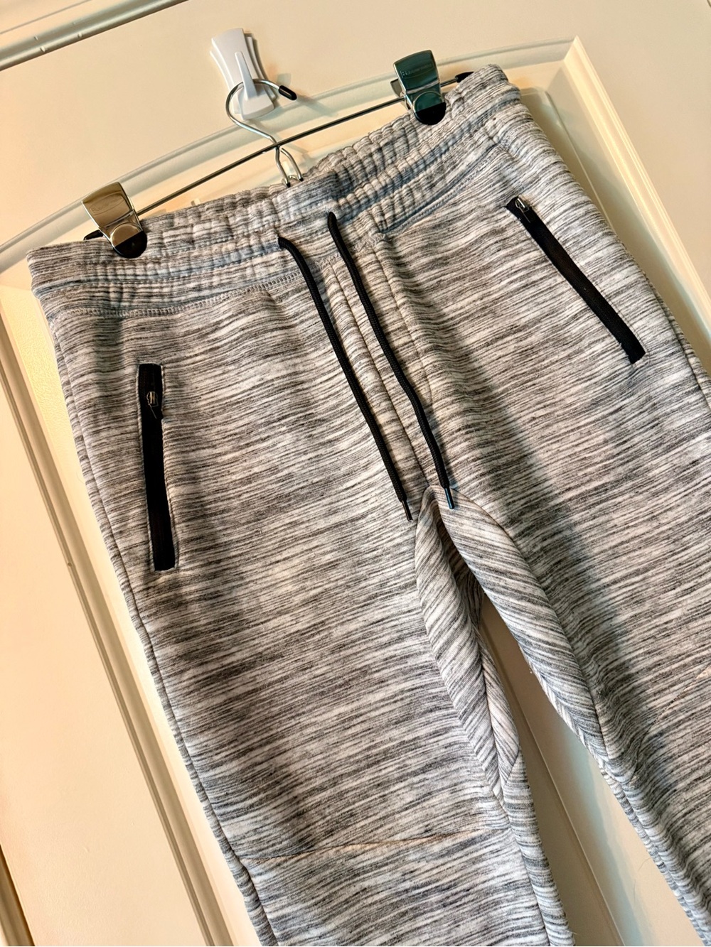 Brooklyn Cloth Men's Gray Space-Dye Joggers with Black Trim